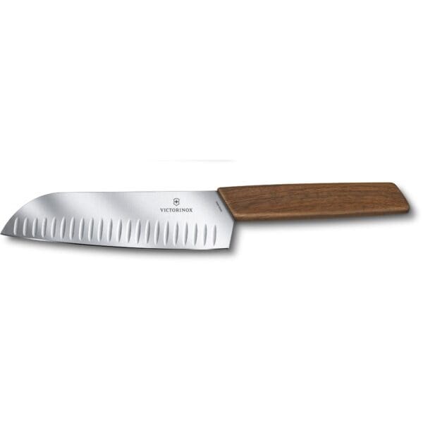 victorinox swiss modern santokukniv med valnoeddeskaefte 17cm 6 9050 17kg 26285 1